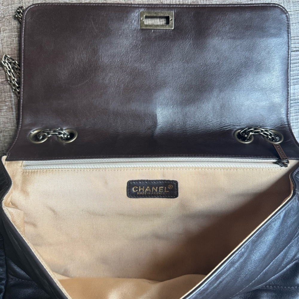 Chanel Vintage Shoulder Bag 💼 - Picture 4 of 16